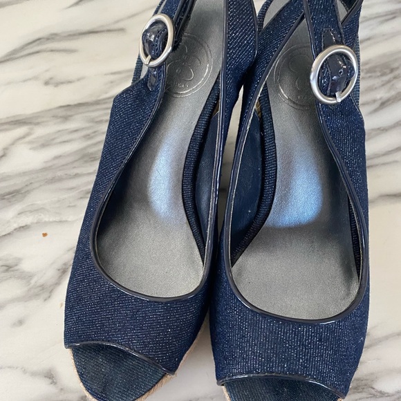 Sandals - Picture 3 of 3